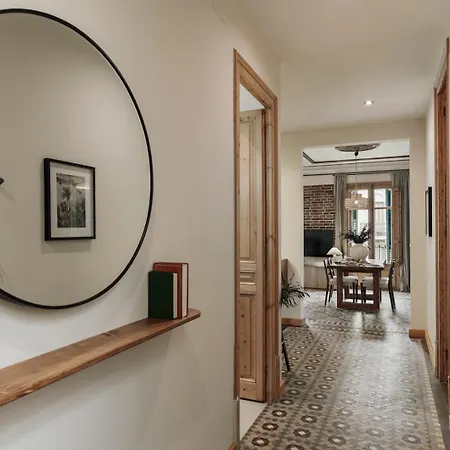 Lura - 2 Bedrooms And Terrace In Eixample Esquerra Barcelona